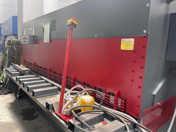 Usato CESOIA GADE IDRAULICA 3000 X 6