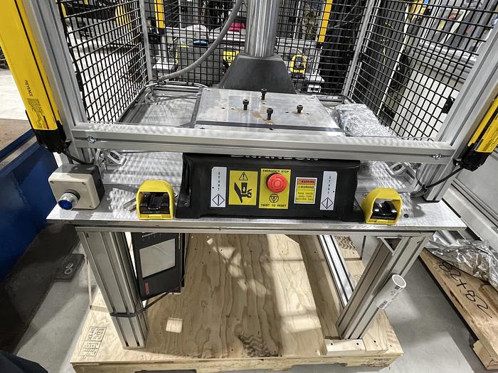 Used BRANSON 2000X 2500 WATT ULTASONIC WELDER IN STAND ALONE WORK STATION NEW 2020