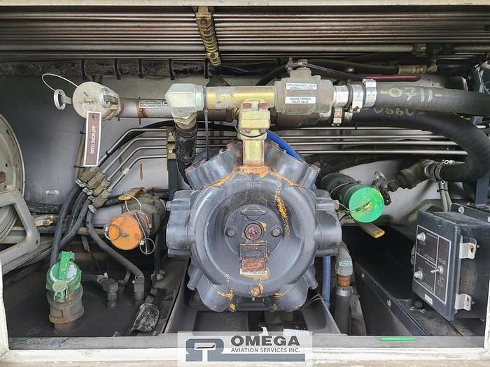 Used 1997 FMC LMD2000 Aircraft Deicer (2,000 total gallon tank cap)