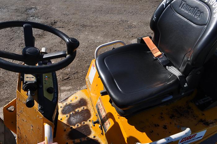 Used 2015 THWAITES 1 TONNE