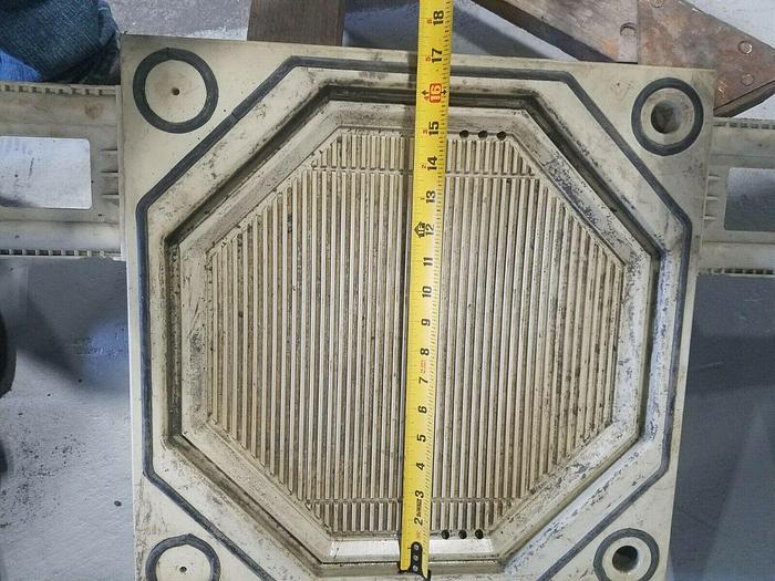 Used 470 MM Gasketed Filter Press Plates - Set of 7 one price! Filterpress