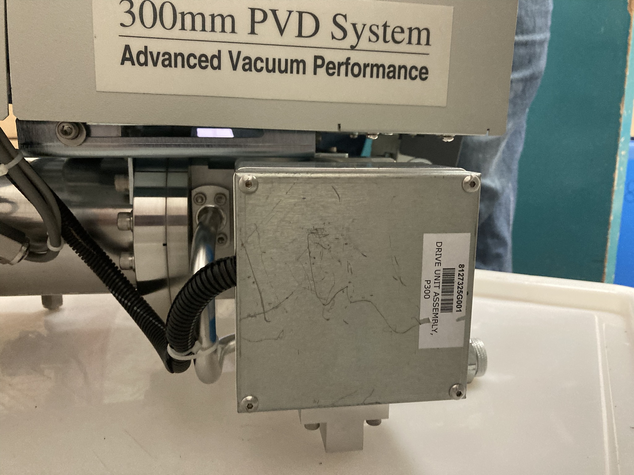 Used CTI-CRYOGENICS 8116250G002R CRYO WITH CHEVRON