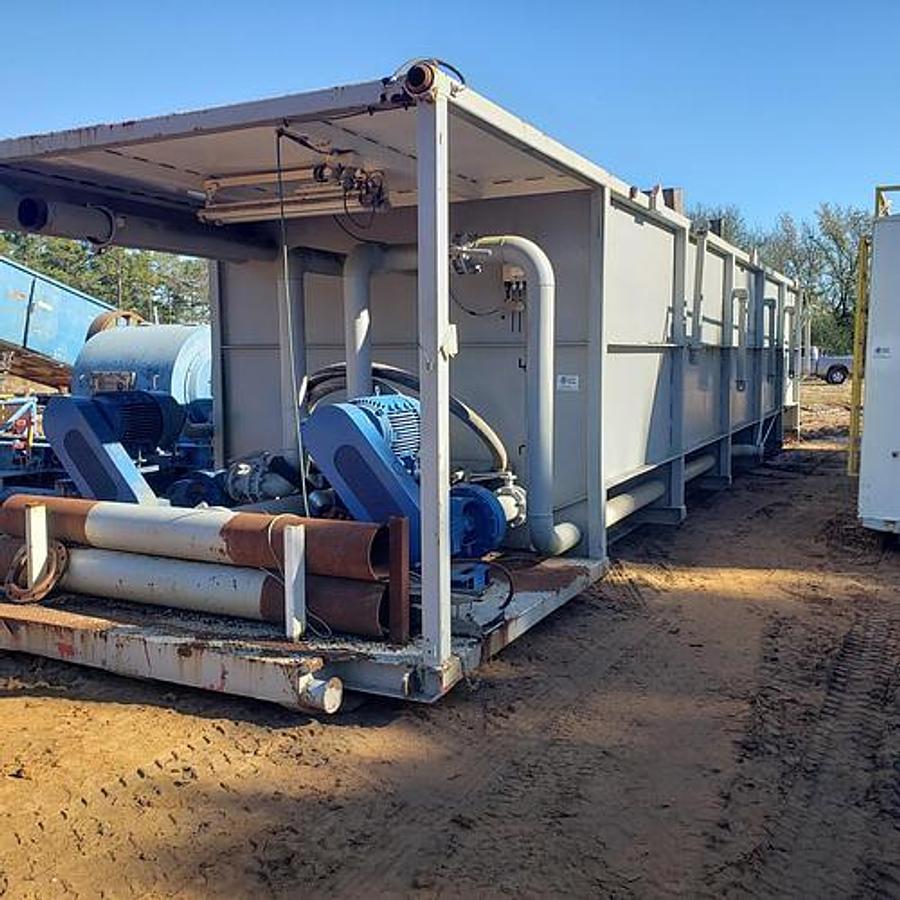 Used 500BBL Mix Tank - Round Bottom, Skidded, Dual Agitators, Pumps Included, Like New