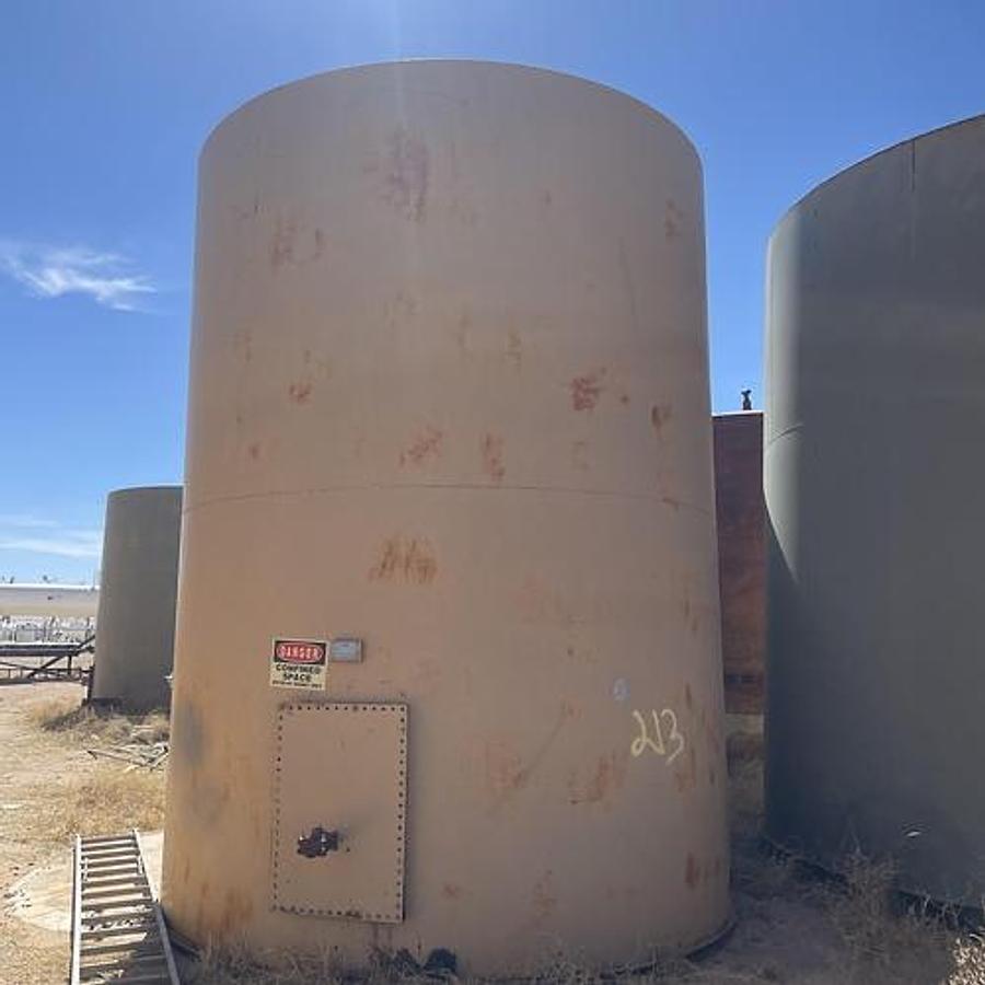 Used Area Tanks 300BBL Vertical Storage Tanks – 12’ x 15’, Carbon Steel, Flat Bottom, Used Basic Refurb