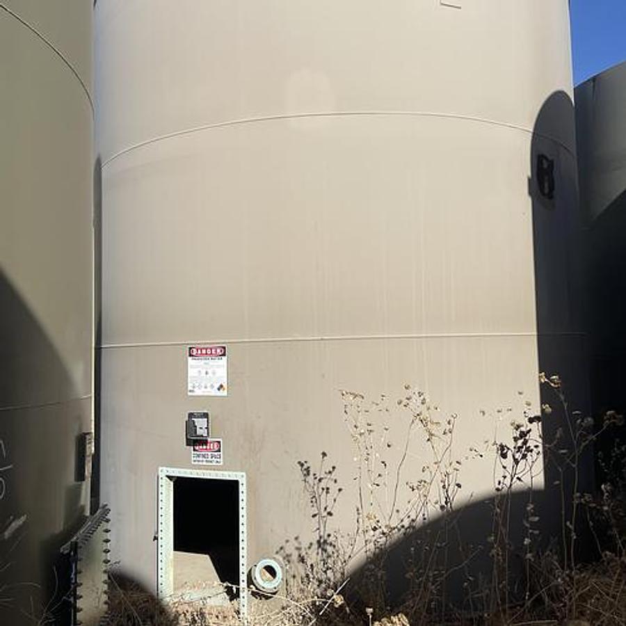 Used Dragon 500BBL Vertical Storage Tanks – 15,6” x 16”, Carbon Steel, Flat Bottom, Used Basic Refurb