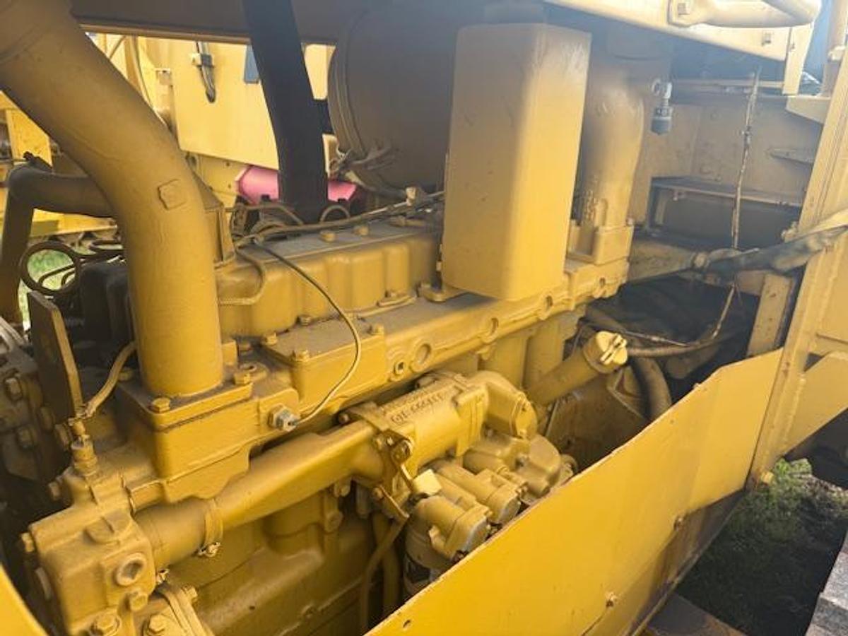 Used Caterpillar 561D