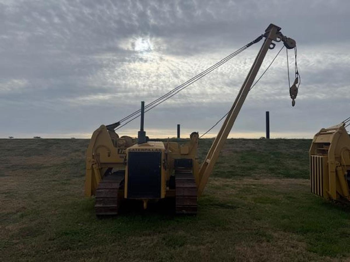 Used Caterpillar 561D