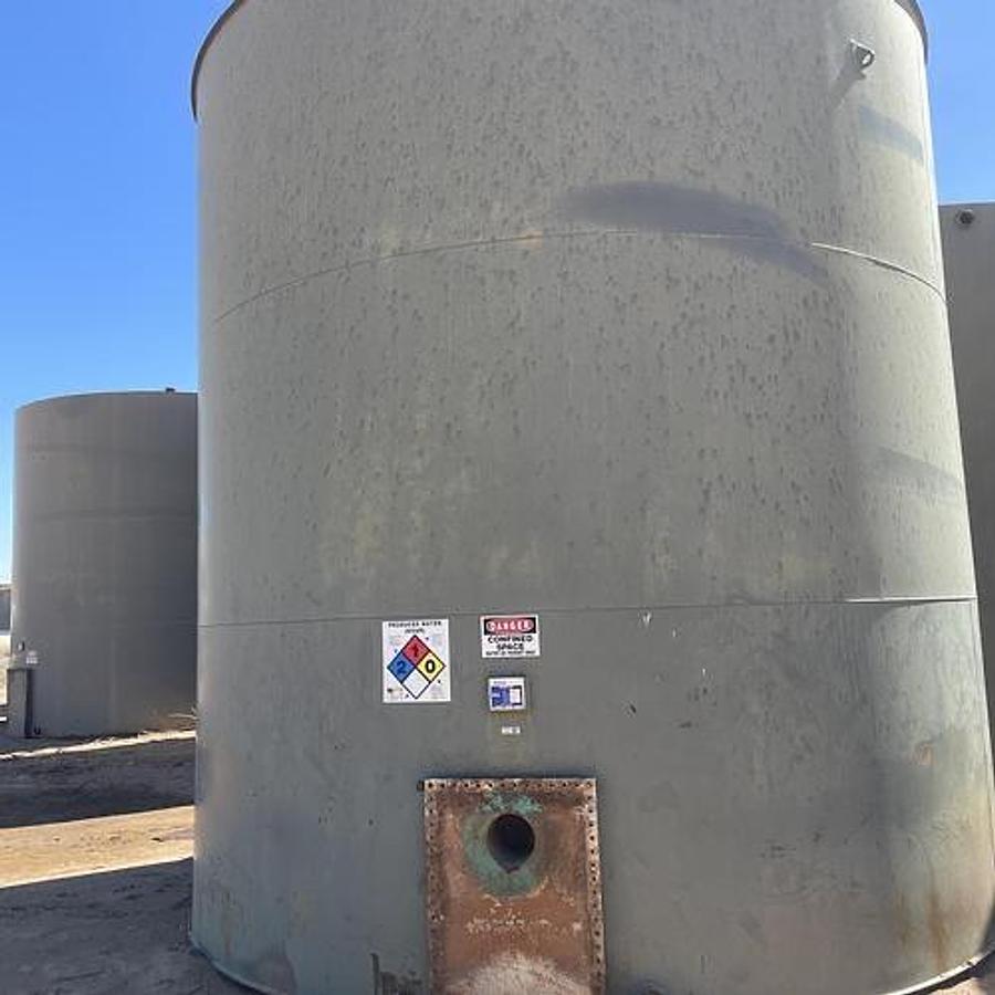 Used Smith Industries 500BBL Vertical Storage Tanks – 15’6” x 16’, Carbon Steel, Flat Bottom, Used Basic Refurb, 2017