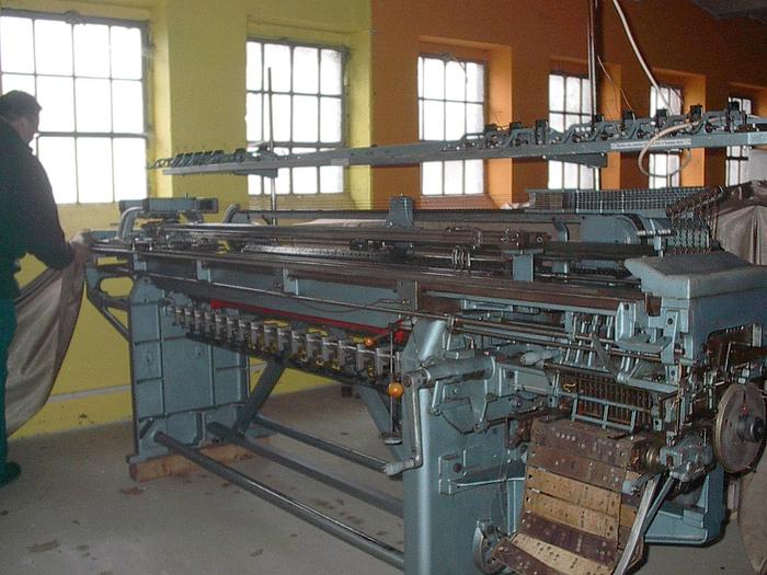 Gebraucht Links-Links-Flachstrickmaschine STOLL LIFADO E12/170