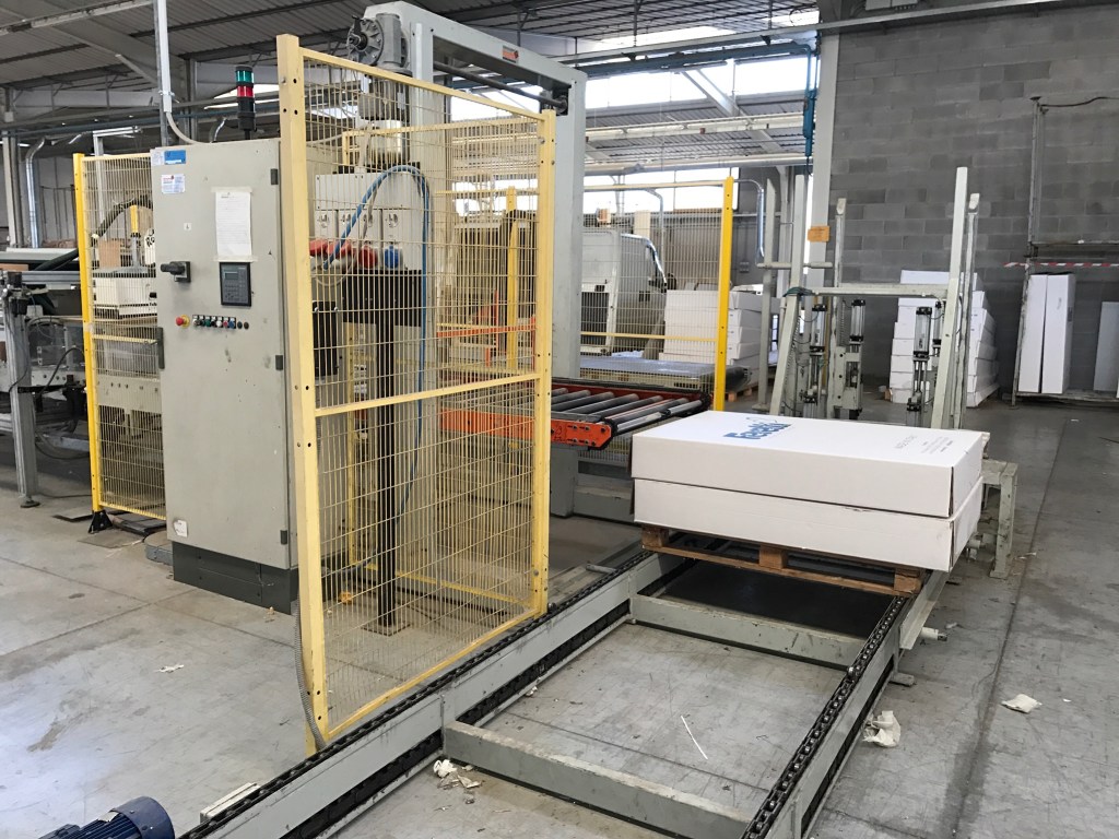 Usato 2002 Linea di imballaggio per lettini o prodotti similari