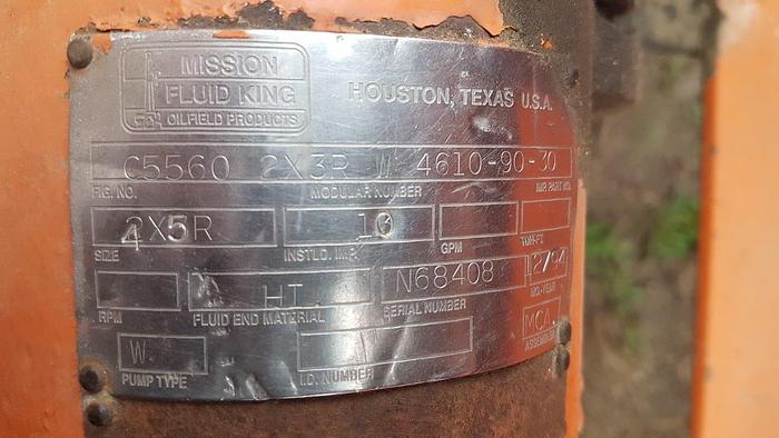 Used 2001 Frontier 4 Axle Carrier Style Oilfield Pump / Kill Truck