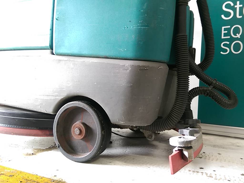 Used Tennant T7 Rider Floor Scrubber