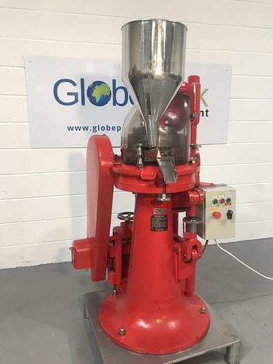 Used Manesty D3A tablet press