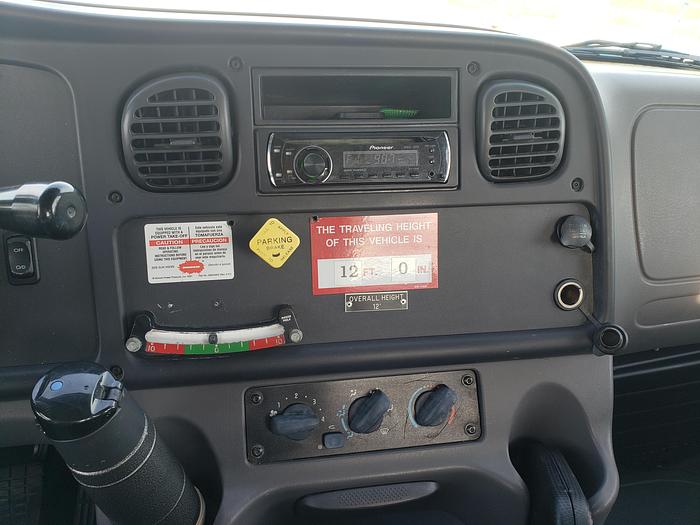 Used LOOK!! 2004 Freightliner FL70 w/ Altec TA37M Bucket Truck