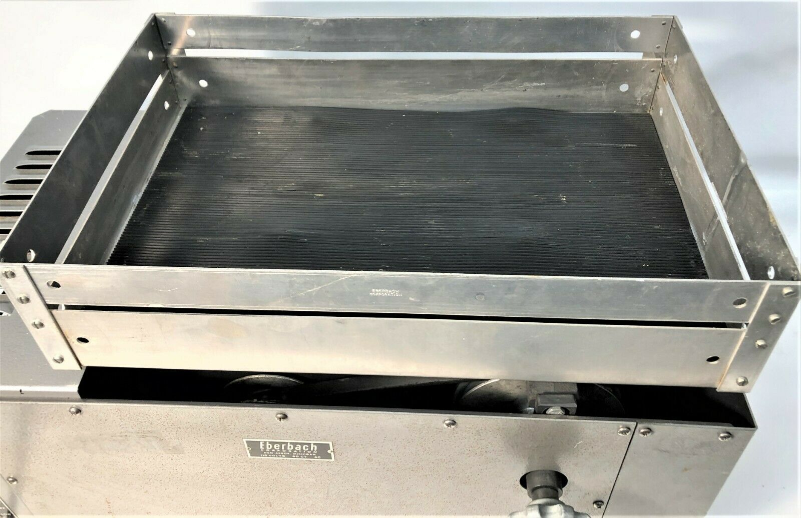 Used Eberbach 5850 Reciprocal Shaker for Sale at Chemistry RG