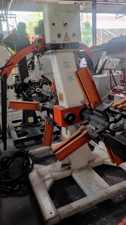 Usado Desbobinador com endireitador  Tecnopress