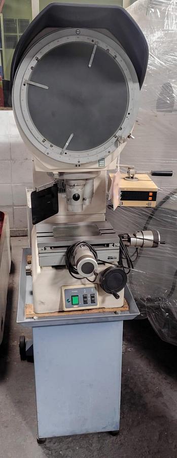 Usado PROJETOR DE PERFIL NIKON V-12A