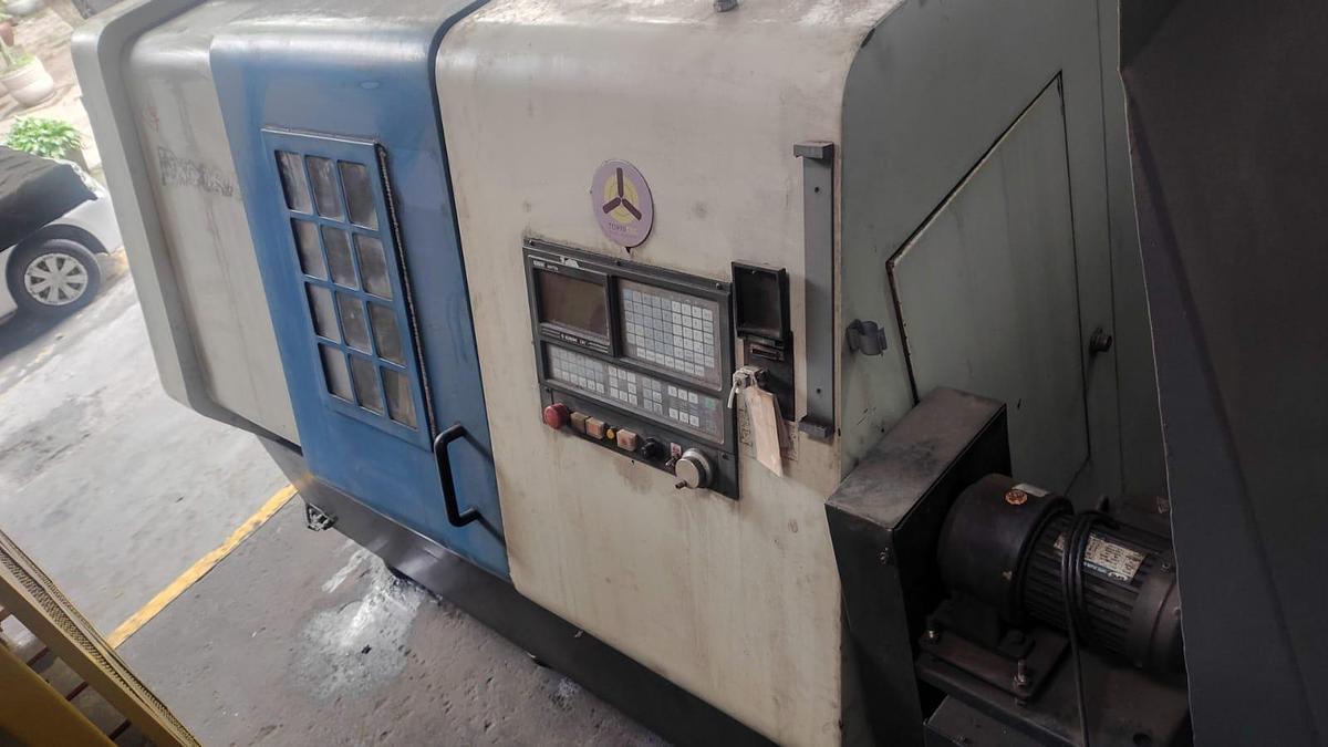 Usado Torno CNC com Barramento Inclinado