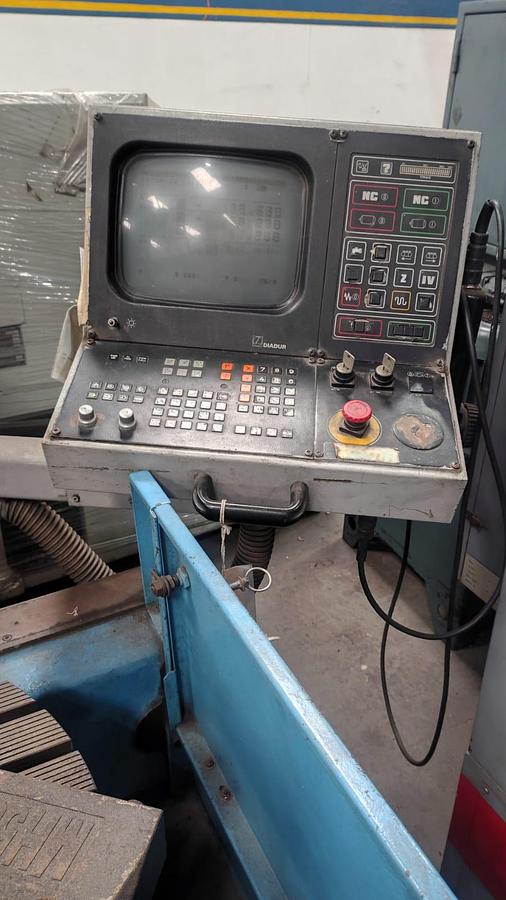 Usado Fresadora Traub MH500 CNC