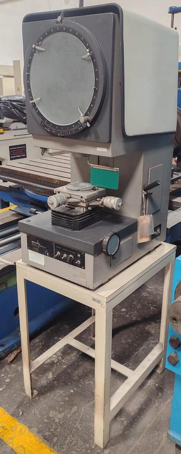 Usado Projetor de Perfil Mitutoyo PJ-300