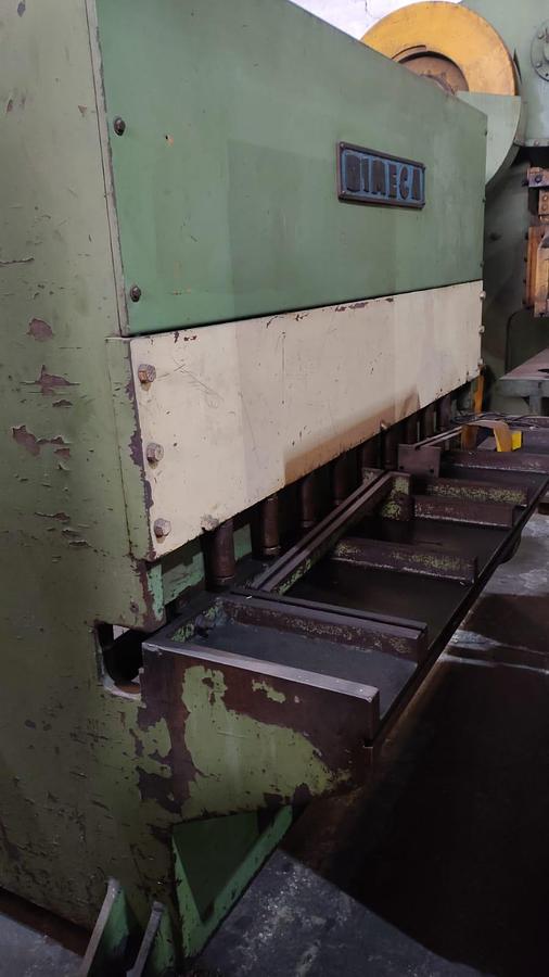 Usado Guilhotina Hidraulica Himeca 8mm x 2000mm