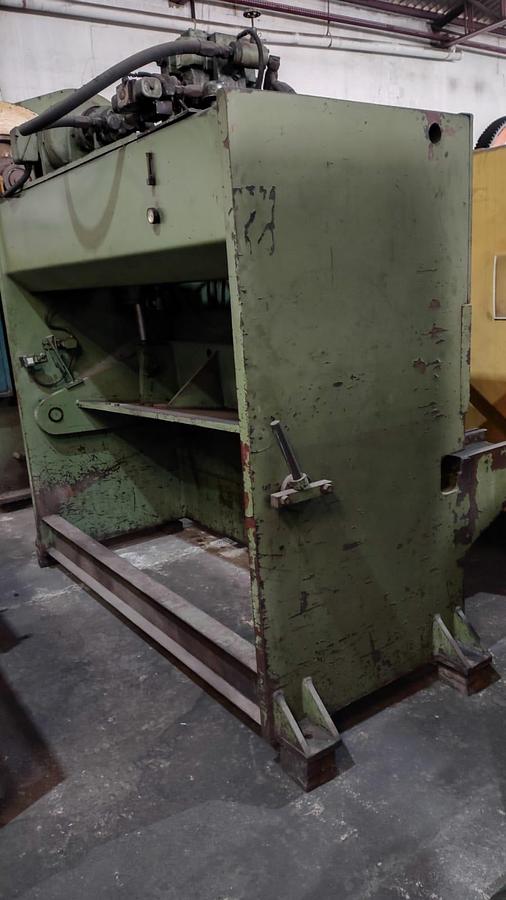 Usado Guilhotina Hidraulica Himeca 8mm x 2000mm