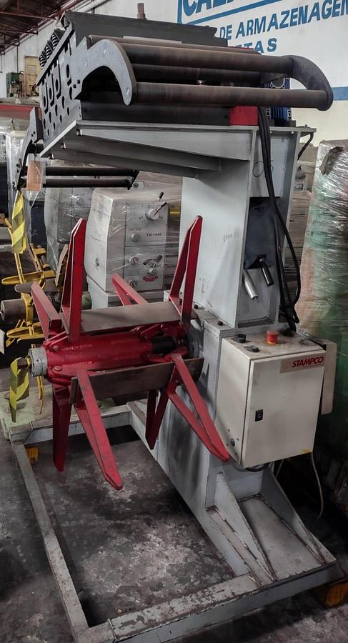 Usado Desbobinador e Endireitador Stampco DSF 3FM 