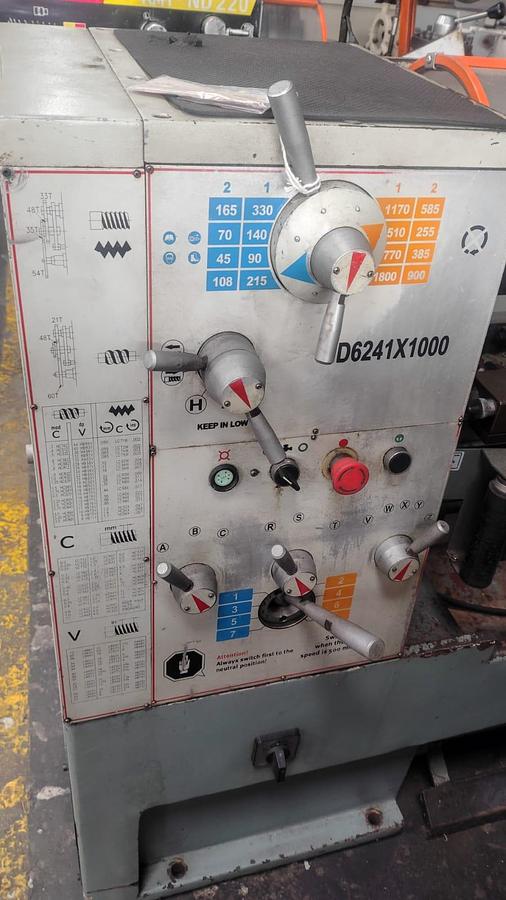 Usado Torno C6241 X 1000