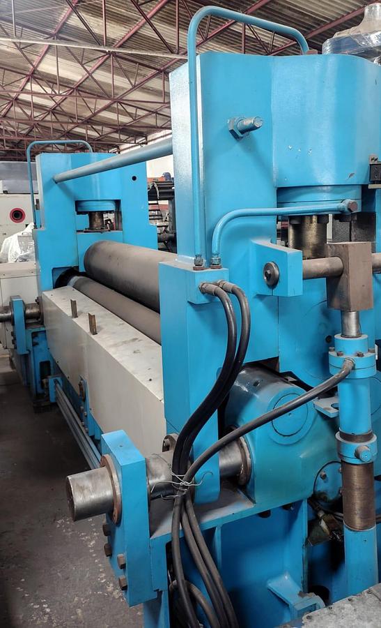 Calandra piramidal Tornitec MMC-2520 com inicial