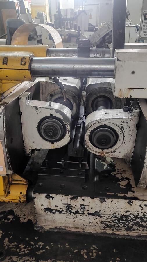 Usado Laminadora de roscas Trifem H50/120i