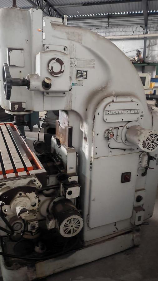 Usado  Fresadora Vertical Hitachi Seiki 2ML-V