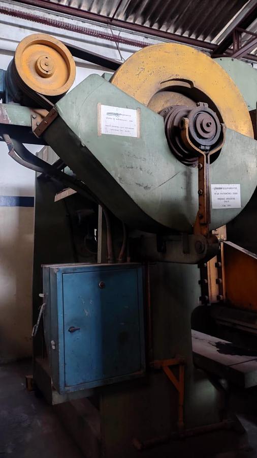 Usado Dobradeira Calvi 2000.3000 x 100ton