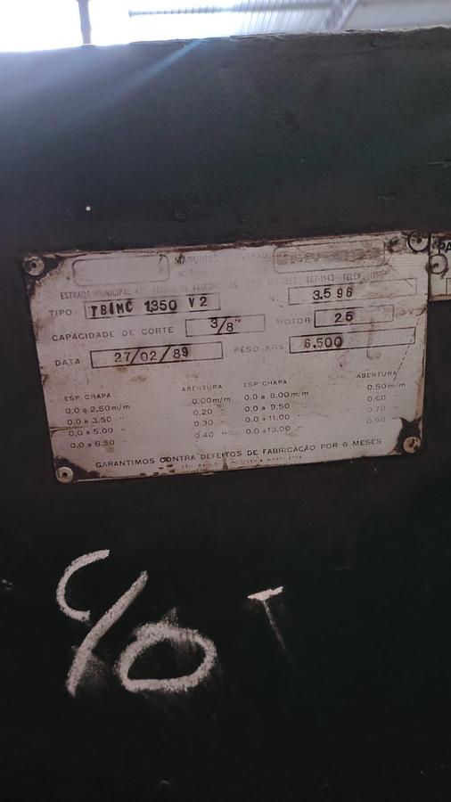 Usado Guilhotina Calvi 1350 x 3/8 - TB MC 