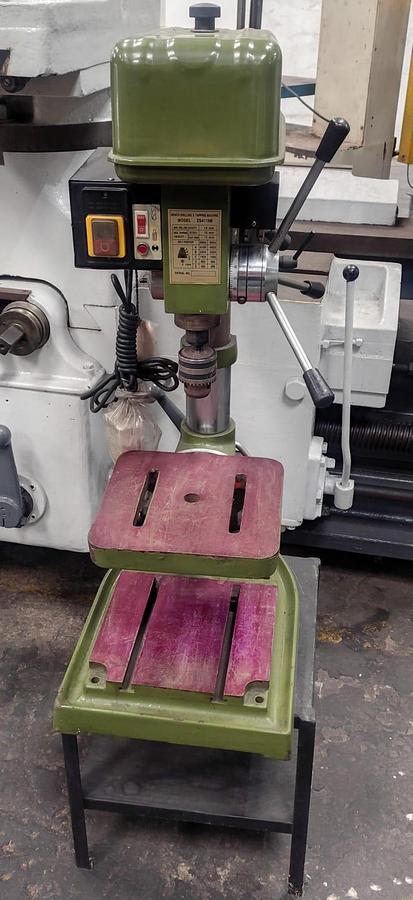 Furadeira e Rosqueadeira ZS 4116b