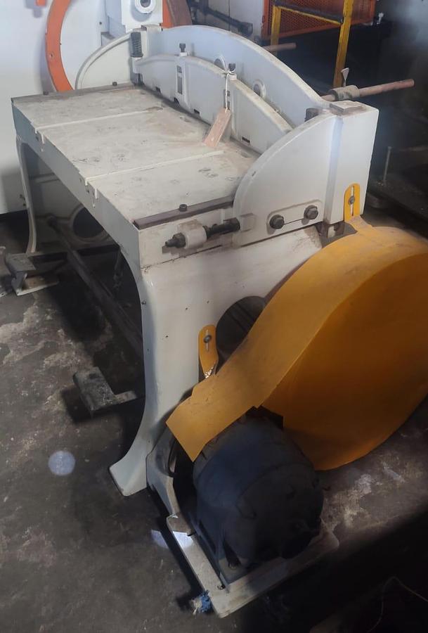 Usado Guilhotina Newtom 1100mm 