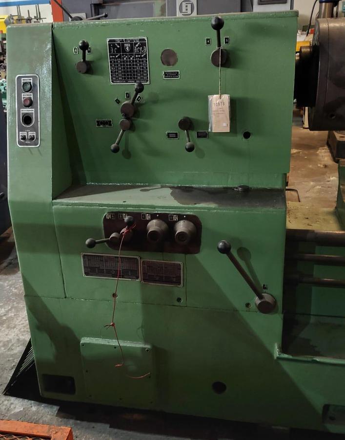 Usado Torno Mecânico Promeca  2000mm com Turbinadora