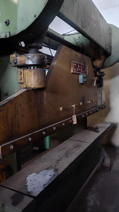 Usado Dobradeira Calvi 2000.3000 x 100ton