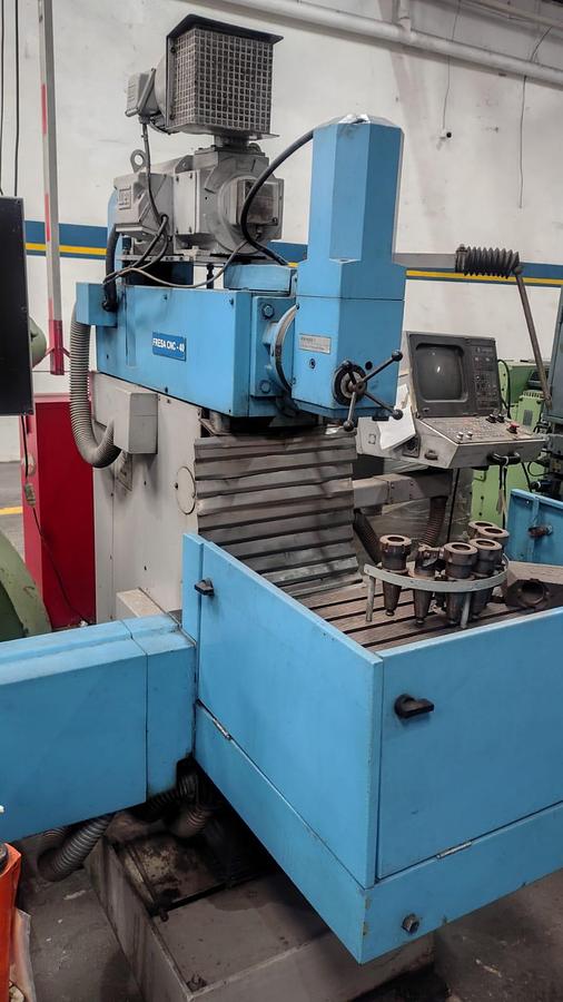 Usado Fresadora Traub MH500 CNC