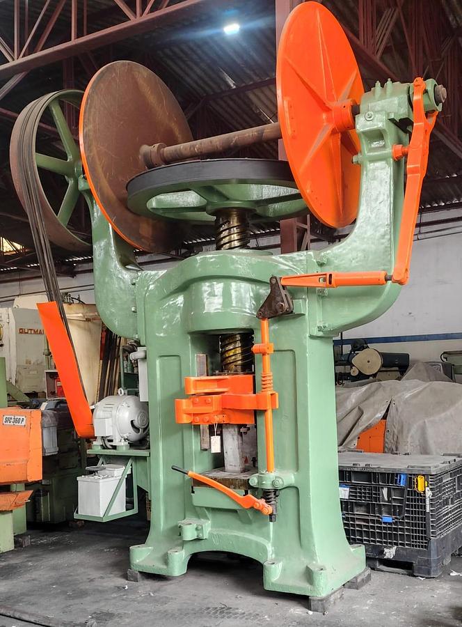 Usado Prensa Fricção 400ton Gutmann (forjaria)