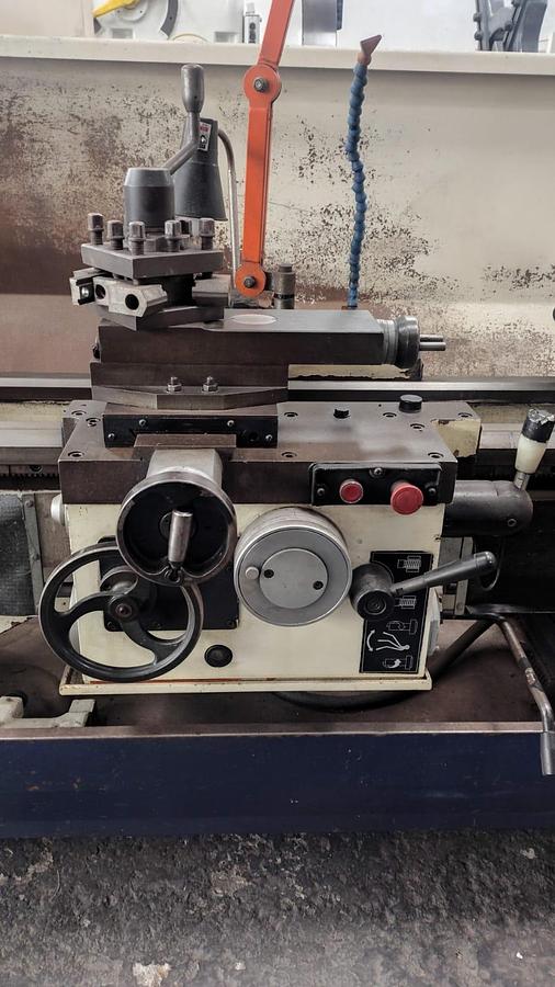 Usado Torno CDE-6250A x 1500mm