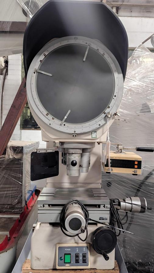 Usado PROJETOR DE PERFIL NIKON V-12A