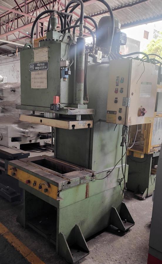 Usado Prensa hidráulica PHC 80T 