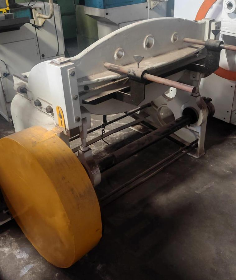 Usado Guilhotina Newtom 1100mm 