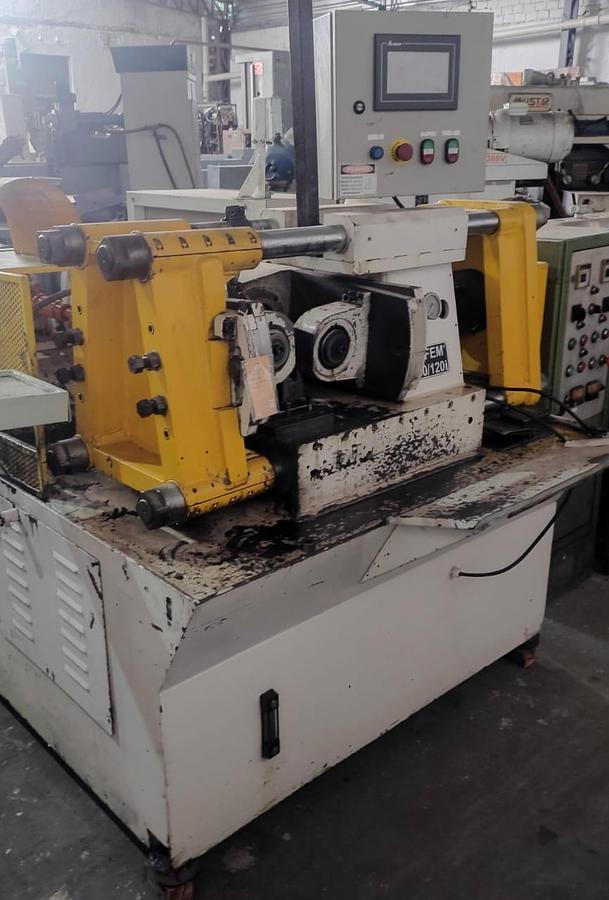 Usado Laminadora de roscas Trifem H50/120i