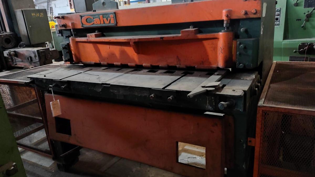 Usado Guilhotina Calvi 1350 x 3/8 - TB MC 