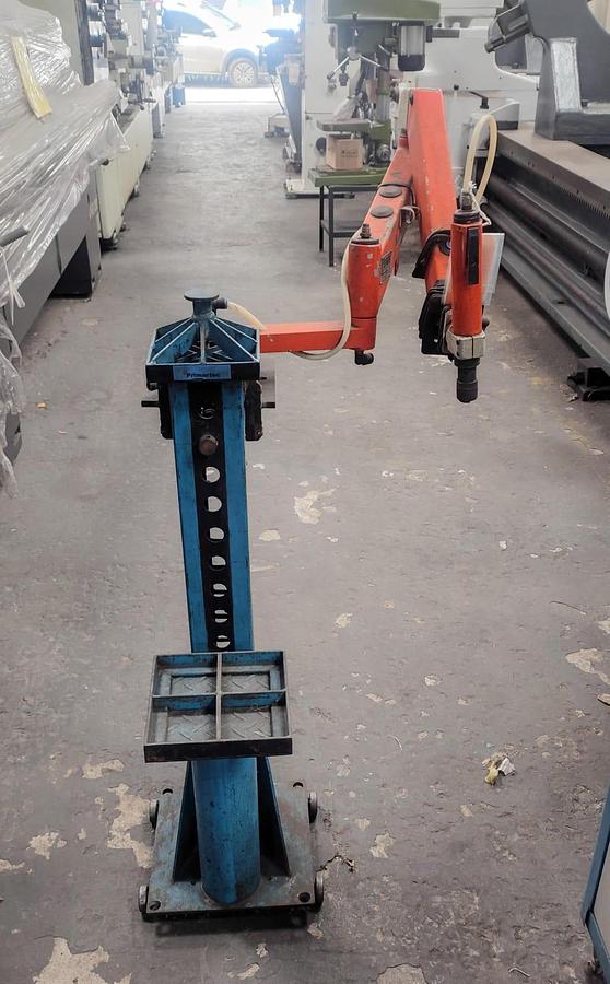 Usado Rosqueadeira Dauer DRA-900 (Pneumática) 