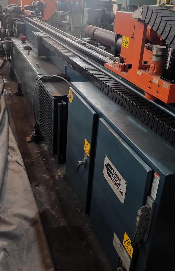 Usado Curvador de Tubos EATON LEONARD VB350HP