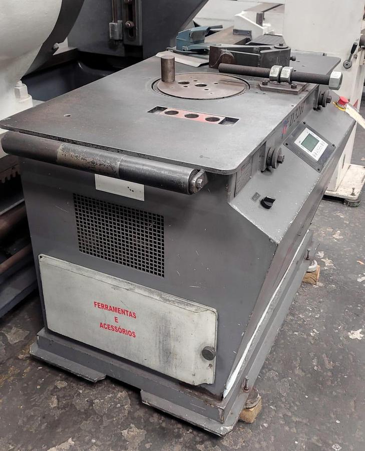 Usado Curvador para Vergalhão PD 32H