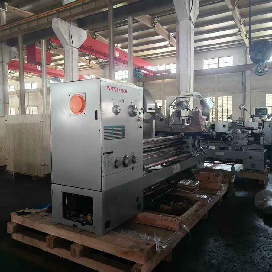 Rogi WM770 x 2000 lathe
