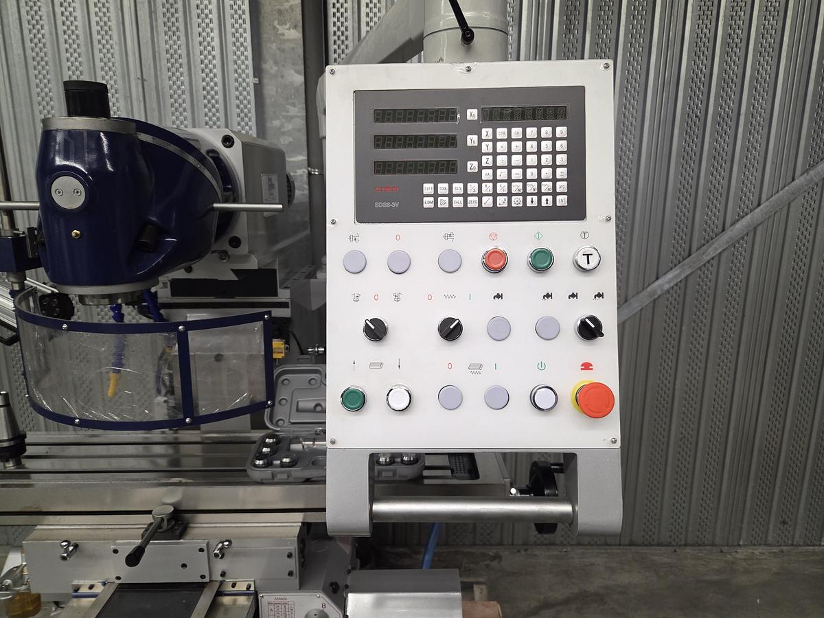 WUM100 - ROGI Universal Milling Machine